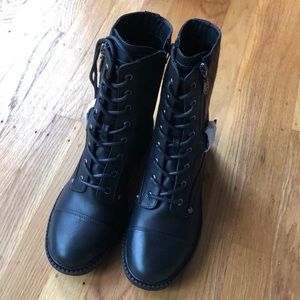 NWT G by Guess Glastin Boots